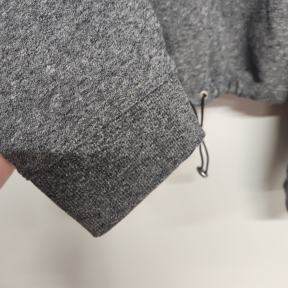 Calvin Klein Gray quarterzip cropped sweatshirt size XXL - Picture 4 of 13